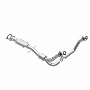 GMC Sonoma Catalytic Converter - Magnaflow - OEM Grade Direct-Fit - `00-`03