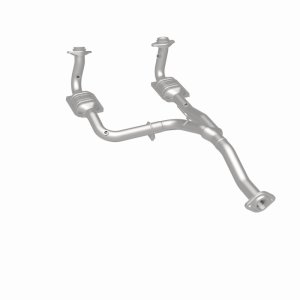 Jeep Liberty Catalytic Converter - Magnaflow - Direct-Fit - `05-`07 Jeep Liberty Catalytic Converter - Magnaflow - Direct-Fit - `05-`07