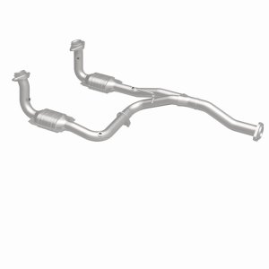 Jeep Liberty Catalytic Converter - Magnaflow - Direct-Fit - `05-`07 Jeep Liberty Catalytic Converter - Magnaflow - Direct-Fit - `05-`07