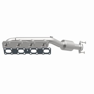 Nissan Armada Catalytic Converter - Magnaflow - OEM Grade Direct-Fit Manifold - `05-`15