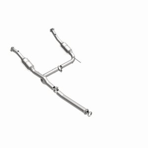 Ford Explorer Catalytic Converter - Magnaflow - OEM Grade, Direct-Fit - `04-`05