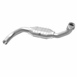 Ford Expedition Catalytic Converter - Magnaflow - OEM Grade, Direct-Fit - `05-`06