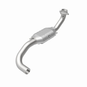 Ford Expedition Catalytic Converter - Magnaflow - OEM Grade, Direct-Fit - `05-`06