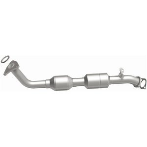 Toyota Land Cruiser Catalytic Converter - Magnaflow - OEM Grade Direct-Fit - `98-`07 Toyota Land Cruiser Catalytic Converter - Magnaflow - OEM Grade Direct-Fit - `98-`07