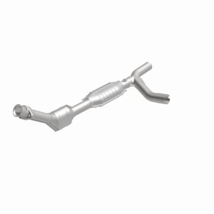 Ford E-150 Econoline Catalytic Converter - Magnaflow - Direct Fit, OEM Grade - `00-`02