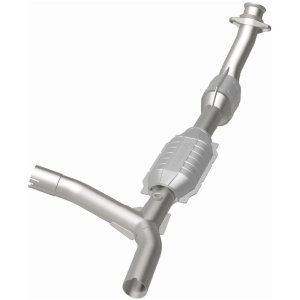 Ford E-150 Econoline Catalytic Converter - Magnaflow - Direct Fit, OEM Grade - `00-`02
