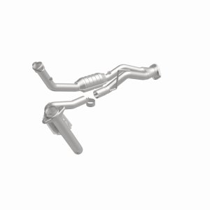 Jeep Commander Catalytic Converter - Magnaflow - OEM Grade Direct-Fit - `08-`10