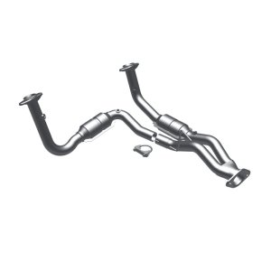 Jeep Commander Catalytic Converter - Magnaflow - OEM Grade Direct-Fit - `08-`10 Jeep Commander Catalytic Converter - Magnaflow - OEM Grade Direct-Fit - `08-`10