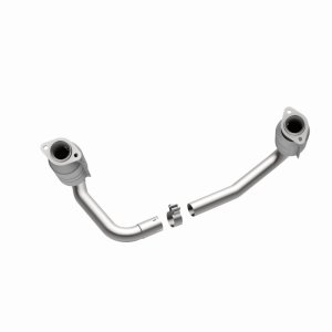 Mitsubishi Raider Catalytic Converter - Magnaflow - Direct-Fit - 2006