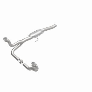 Dodge Durango Catalytic Converter - Magnaflow - Direct-Fit, OEM Grade - `00-`03