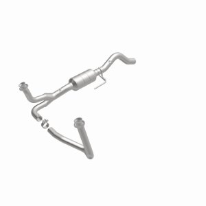 Dodge Durango Catalytic Converter - Magnaflow - OEM Grade Federal/EPA Compliant Direct-Fit - `00-`03