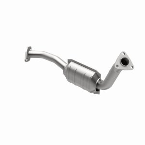 Nissan Xterra Catalytic Converter - Magnaflow - Direct-Fit OEM Grade - `00-`04