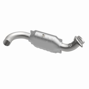 Lincoln Navigator Catalytic Converter - Magnaflow - Direct-Fit, OEM Grade - `07-`08
