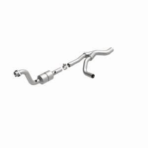 Dodge Durango Catalytic Converter - Passenger Side - Magnaflow - OEM Grade Direct-Fit - `04-`06