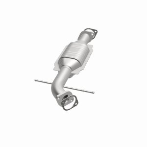 Kia Sedona Catalytic Converter - Rear - Magnaflow - OEM Grade Direct-Fit - `02-`05
