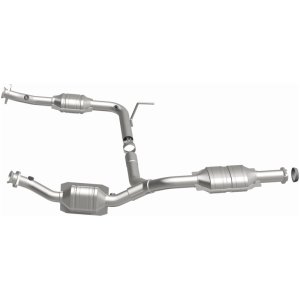 Ford Explorer Catalytic Converter - Magnaflow - OEM Grade Direct-Fit - `02-`04