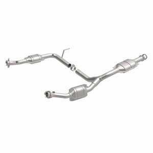 Ford Explorer Catalytic Converter - Magnaflow - OEM Grade Direct-Fit - `02-`04