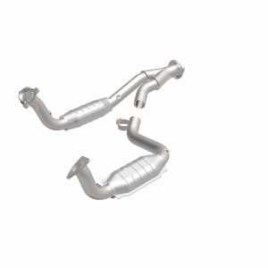 Chevrolet SSR Catalytic Converter - Magnaflow - Direct Fit - `03-`06