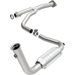 Jeep Liberty Catalytic Converter - Magnaflow - Direct-Fit - 2004