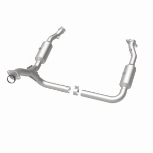 Ford Explorer Catalytic Converter - Magnaflow - Direct Fit - `06-`10