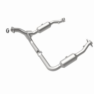 Ford Explorer Sport Trac Catalytic Converter - Magnaflow - Direct Fit - `07-`10