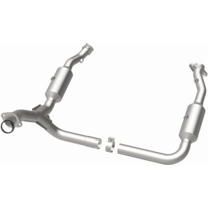 Ford Explorer Sport Trac Catalytic Converter - Magnaflow - Direct Fit - `07-`10
