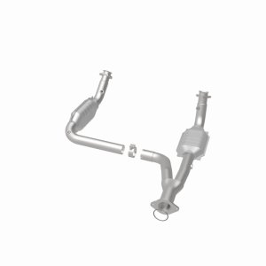 GMC Sierra 2500 HD Catalytic Converter - Magnaflow - Direct-Fit - `07-`10