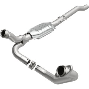 Dodge Ram 1500 Catalytic Converter - Magnaflow - OEM Grade Federal/EPA Compliant Direct-Fit - `02-`03
