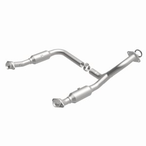 Ford Explorer Catalytic Converter - Magnaflow - OEM Grade Direct-Fit, Y-Pipe Assembly, Federal/EPA Compliant - `06-`10