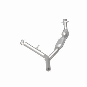 Ford F-150 Catalytic Converter - Magnaflow - OEM Grade Direct-Fit - `04-`08
