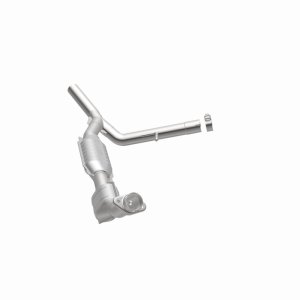 Ford F-150 Catalytic Converter - Magnaflow - OEM Grade Direct-Fit - `04-`08