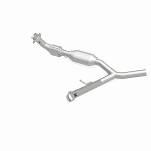 Lincoln Mark LT Catalytic Converter - Magnaflow - OEM Grade Direct-Fit - `06-`08