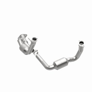 Jeep Commander Catalytic Converter - Magnaflow - Direct-Fit - `06-`10 Jeep Commander Catalytic Converter - Magnaflow - Direct-Fit - `06-`10