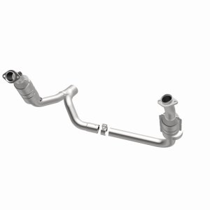 Dodge Ram 1500 Catalytic Converter - Magnaflow - OEM Grade Direct-Fit - 2006