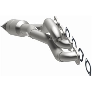 BMW 540i Catalytic Converter - Magnaflow - Direct Fit - `99-`03