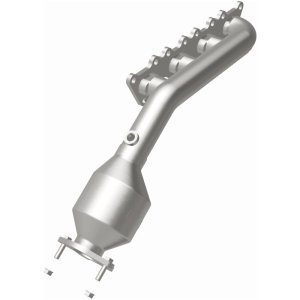Hyundai Equus Direct-Fit Catalytic Converter - Magnaflow - OEM Grade - 2011