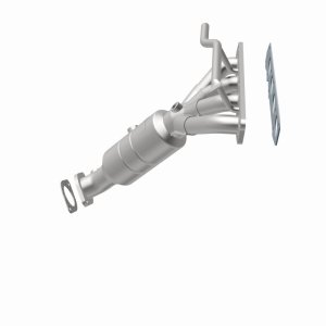 Ford Focus Catalytic Converter - Magnaflow - Direct-Fit, HM Grade - `05-`07