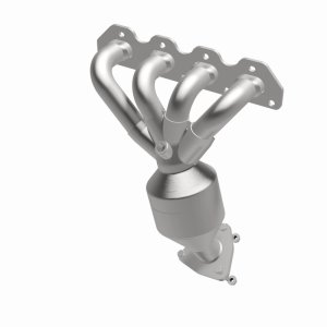 Chevrolet Aveo Catalytic Converter - Magnaflow - OEM Grade Direct-Fit Manifold - `09-`11