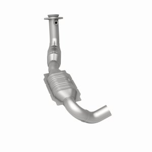Ford Expedition Catalytic Converter - Magnaflow - Direct-Fit, Federal/EPA Compliant - `01-`02