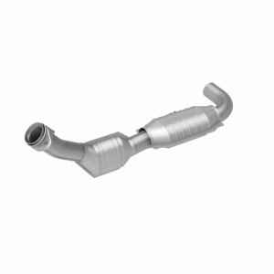 Ford Expedition Catalytic Converter - Magnaflow - Direct-Fit - `01-`02