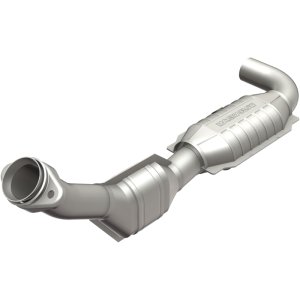 Ford Expedition Catalytic Converter - Magnaflow - Direct-Fit - `01-`02