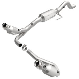 Dodge Durango Catalytic Converter - Magnaflow - Direct-Fit - `02-`03