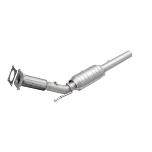 Volkswagen Beetle Catalytic Converter - Magnaflow - OEM Grade Direct-Fit 51377 - `06-`10