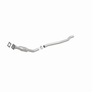 Chrysler Town & Country Catalytic Converter - Magnaflow - OEM Grade Federal/EPA Compliant Direct-Fit - `01-`04