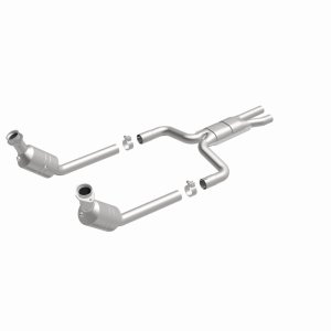 Lincoln LS Catalytic Converter - Underbody - Magnaflow - Direct-Fit OEM Grade - `03-`04