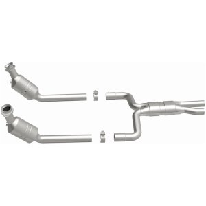 Lincoln LS Catalytic Converter - Underbody - Magnaflow - Direct-Fit OEM Grade - `03-`04
