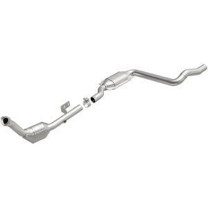 Mercedes-Benz M Class Catalytic Converter - Underbody - Magnaflow - OEM Grade Direct-Fit - `03-`05 Mercedes-Benz M Class Catalytic Converter - Underbody - Magnaflow - OEM Grade Direct-Fit - `03-`05