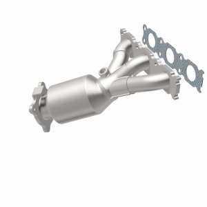 Land Rover LR2 Catalytic Converter - Magnaflow - OEM Grade Direct-Fit Manifold (Federal/EPA Compliant) - `08-`12