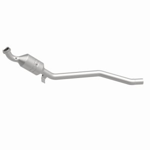 Mercedes-Benz R350 Catalytic Converter - Underbody - Magnaflow - Direct-Fit - `06-`11
