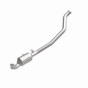 Mercedes-Benz R350 Catalytic Converter - Underbody - Magnaflow - OEM Grade Direct-Fit - `06-`11